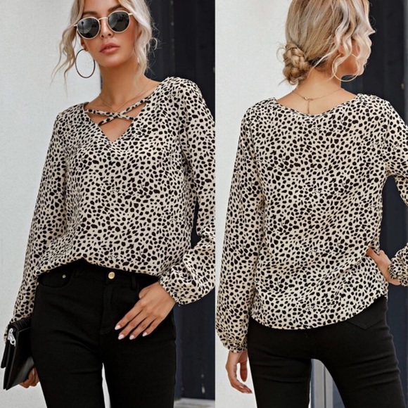Leopard Print Blouse - Picture 3 of 3